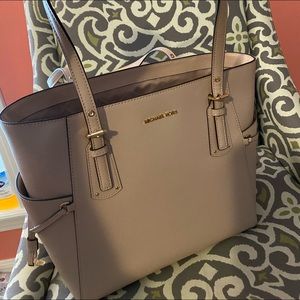 Michael Kors Pink Purse- Brand New - Still has tags